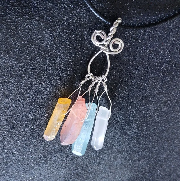 Multicolor aura quartz 'windchime' wire wrap necklace new handmade blue Pink - Picture 2 of 7